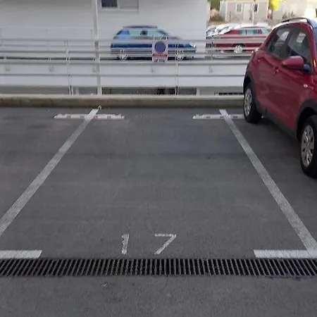 With Parking Space - 22113 * 扎达尔