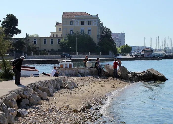 Apartment With Parking Space - 22113